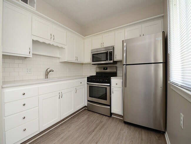 Building Photo - 4680 Harrison St