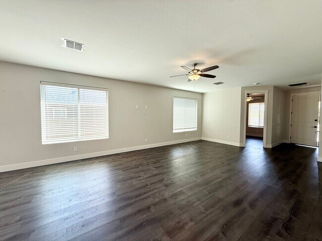 Foto del edificio - 4 bedroom home in Highlands Ranch!