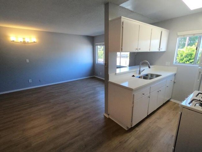 Foto del edificio - 1 bedroom in Valley Village CA 91607