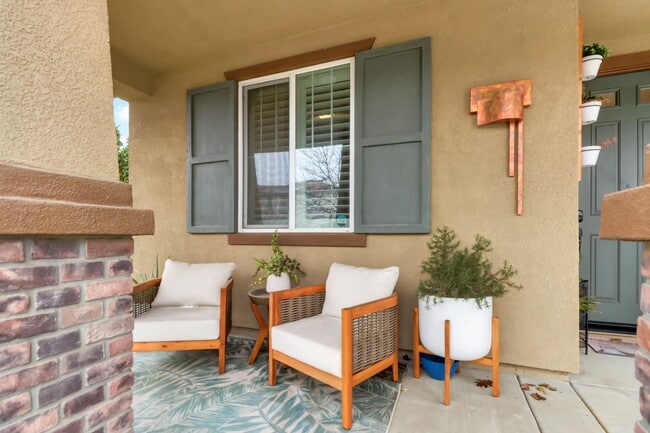 Foto del edificio - Beautiful 4-Bedroom, 3-Bath Home on a Quiet Cul-de-Sac in Woodland