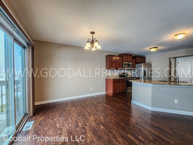 Foto del edificio - 3 br, 2.5 bath House - 865 SE Prairie Park...
