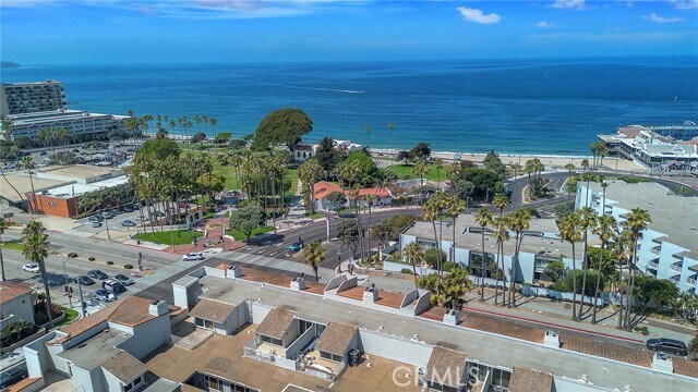 Foto del edificio - 230 S Catalina Ave