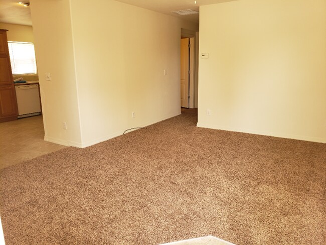 Photo - 2828 Elm Ave House