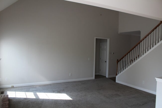 Building Photo - 6035 Lori Anne Dr