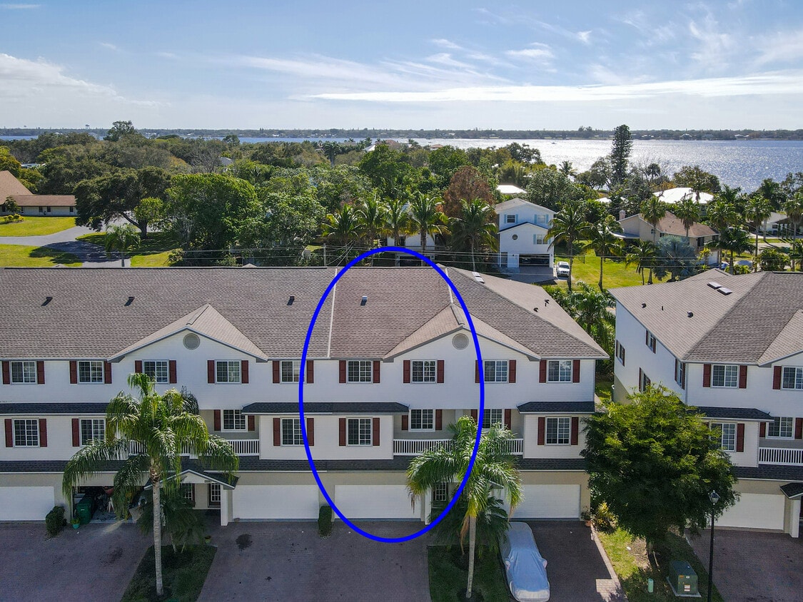 Primary Photo - 3409 10th Ln W