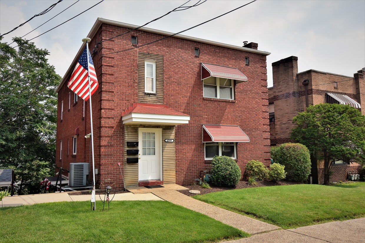 4509 Main St Unit 1 1st Floor, Munhall, PA 15120 Apartments in Munhall, PA
