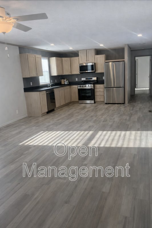 Building Photo - 825 1st Ave E