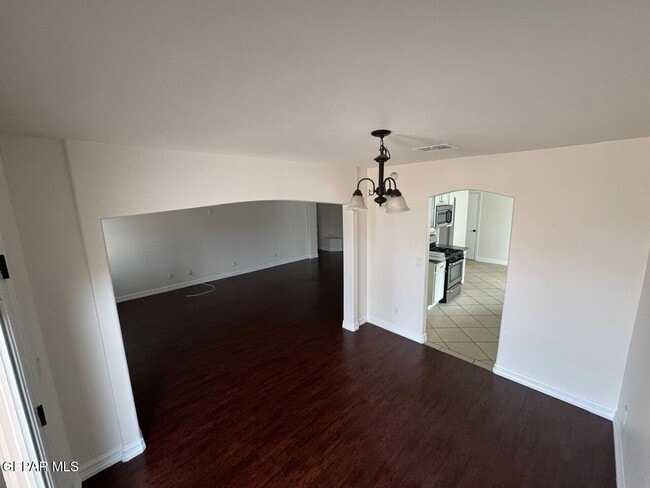 Building Photo - 14265 Craggy Rock Ave