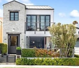 Building Photo - 431 1/2 Heliotrope Ave Building Photo - 431 1/2 Heliotrope Ave