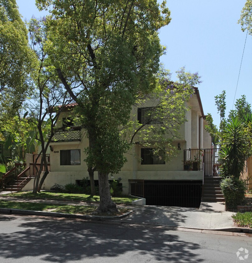 Primary Photo - 1040 Spazier Ave