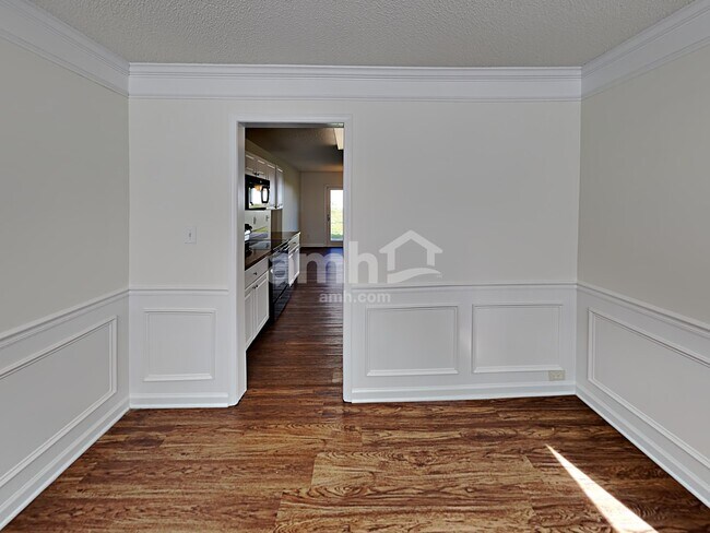 Foto del edificio - 13003 Shannon Park Ln