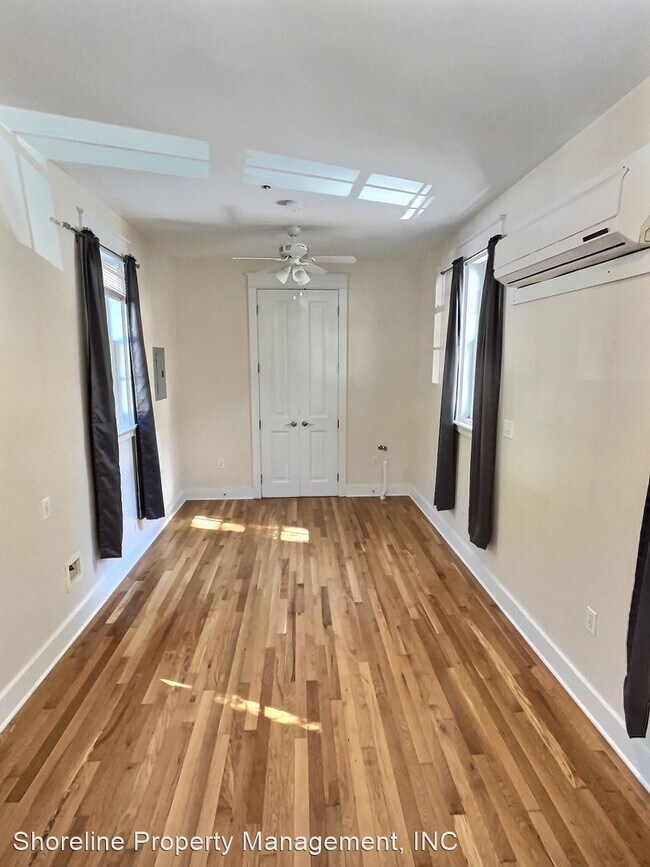 Building Photo - 1 br, 1 bath House - 606 Cottage Square Lane