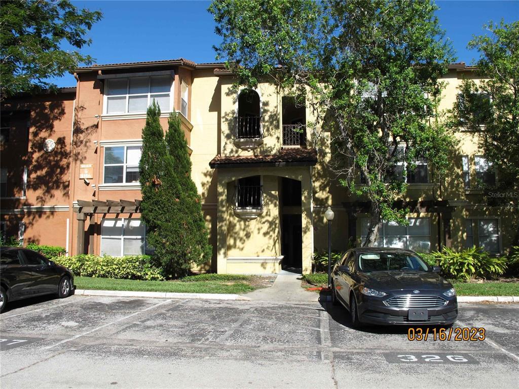 5156 Conroy Rd Unit 1127, Orlando, FL 32811 Condo for Rent in Orlando