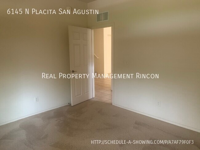 Building Photo - 4 Bedroom Beauty in Northwest!