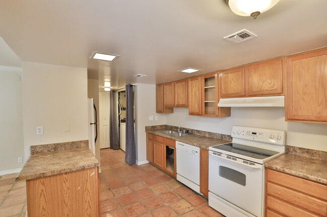 Building Photo - 1730 W Emelita Ave