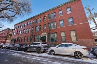 Building Photo - 2013 W Concord Pl