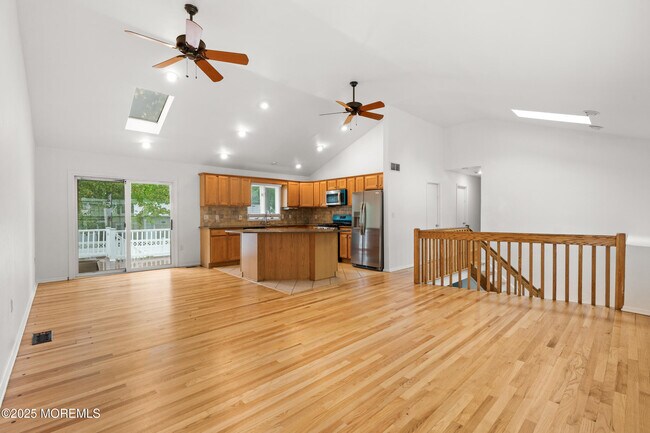 Foto del edificio - 1802 Holbrook St