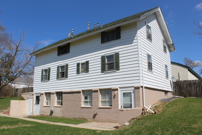 Building Photo - Francis Lane Apartments