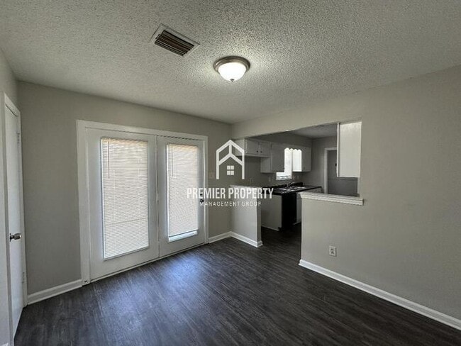 Building Photo - 5694 Elmore Rd