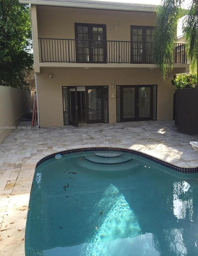 Foto del edificio - 3087 Shipping Ave