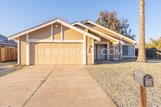 Foto del edificio - Single Story 3 Bedroom Tracy Rental Home!