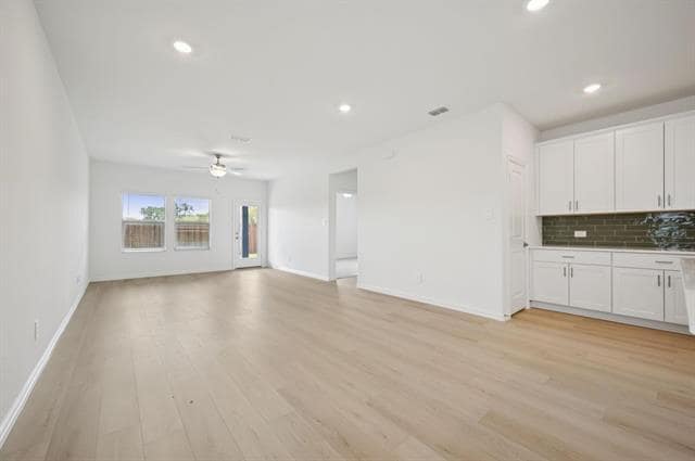 Building Photo - 3410 Brompton Dr