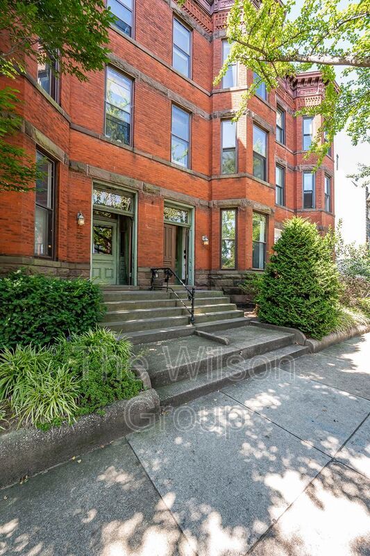 Building Photo - 1007 W Franklin St