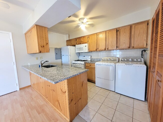 Foto del edificio - 1024 Cove Dr