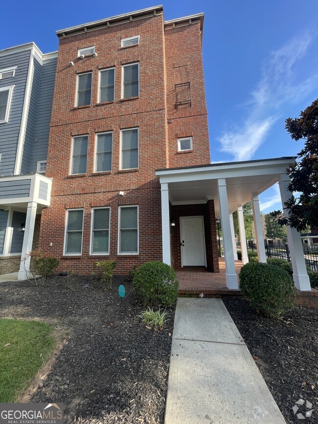 Building Photo - 793 Liberty Commons Dr NW