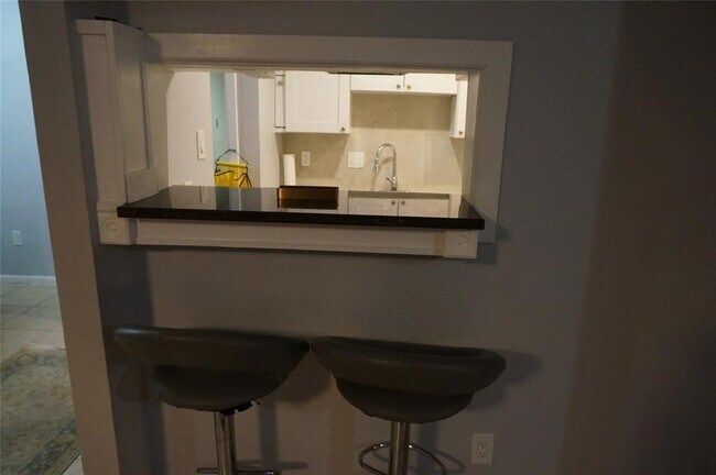 Foto del edificio - 8427 Hearth Dr