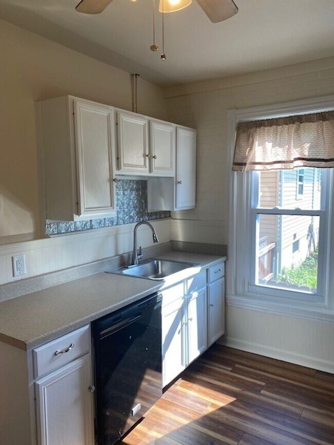 Foto del edificio - Three Bedroom in West Bethlehem