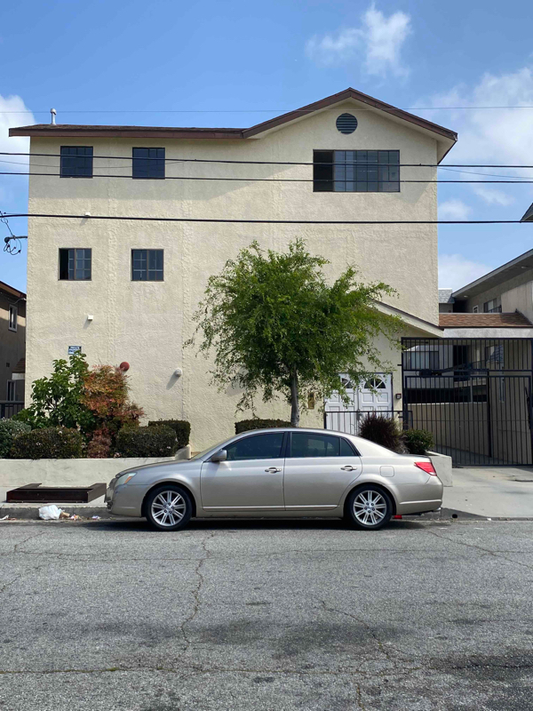 Foto principal - 4063 W 130th St