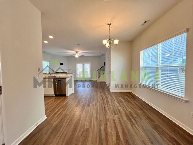 Foto del edificio - 931 Tuxford Trl