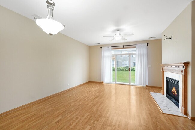 Building Photo - 849 Genesee Dr