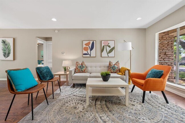 Foto del edificio - 10412 Firethorn Ln