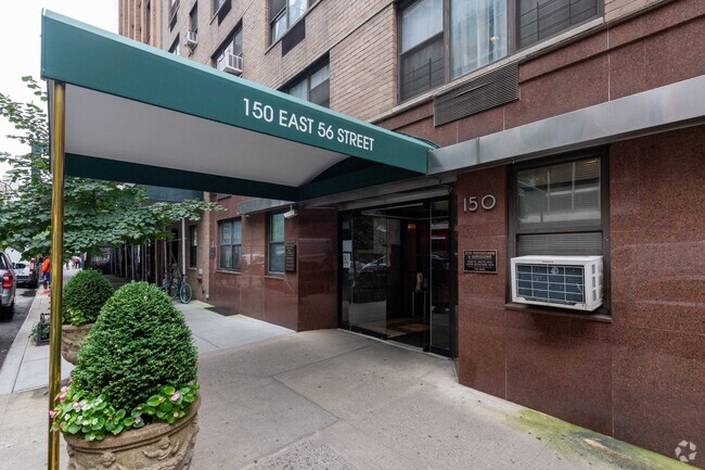 Building Photo - 150 E 56th St