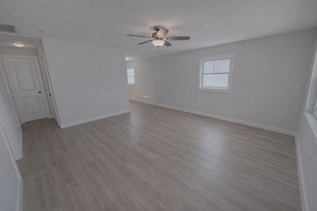 Building Photo - 4453 87th St Ct W