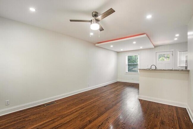 Foto del edificio - 5054 Baltimore Ave