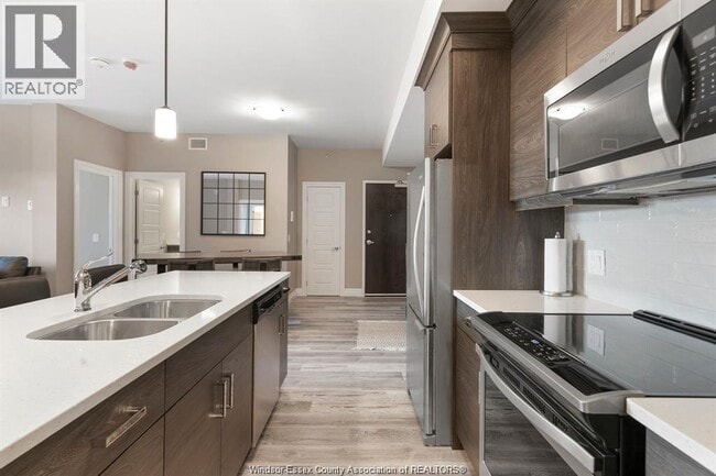 Building Photo - 5850 Newman Blvd