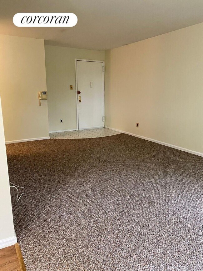 Foto del edificio - 1290 Rockland Ave