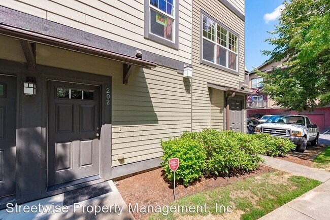 Foto del edificio - 22860 SW Forest Creek Dr