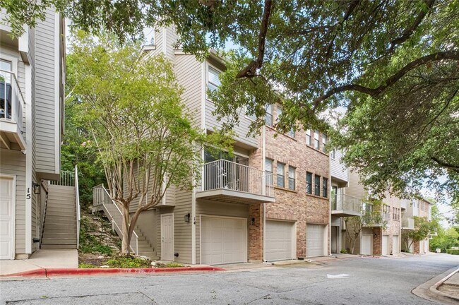 Foto del edificio - 3845 Ranch Rd 2222