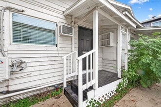 Building Photo - 1511 Scharpe St