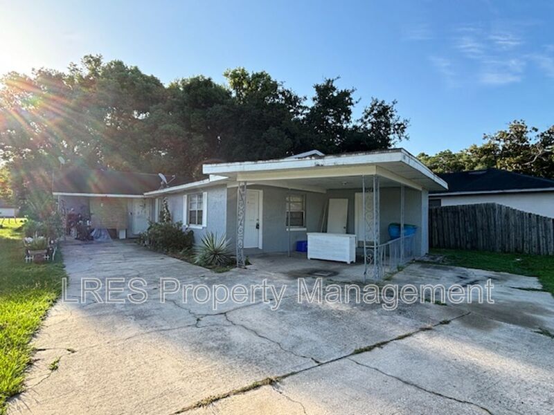 Primary Photo - 2437 Chase Ave