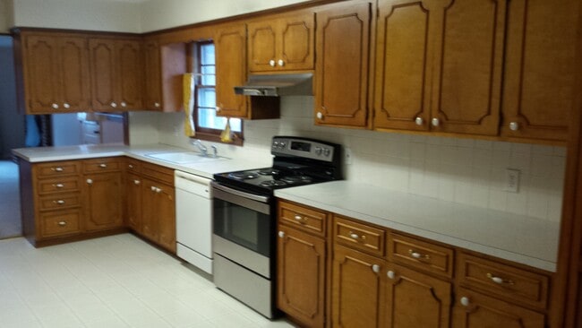 Foto del edificio - 2018 Barker Ct