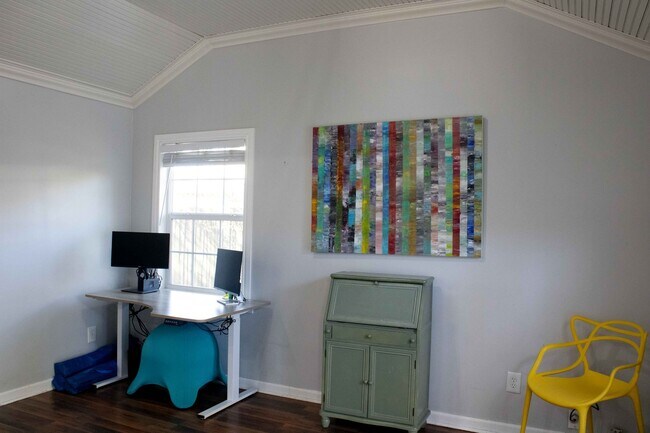 Building Photo - Lewiston Gardens - 3 Bed 2 Bath 2 Living! ...