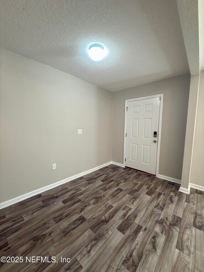 Foto del edificio - 3079 Greywood Ln
