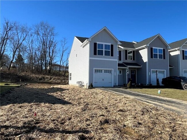 Building Photo - 214 Smith Ln