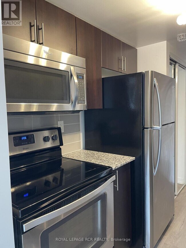 Photo du bâtiment - 1420 Dupont St