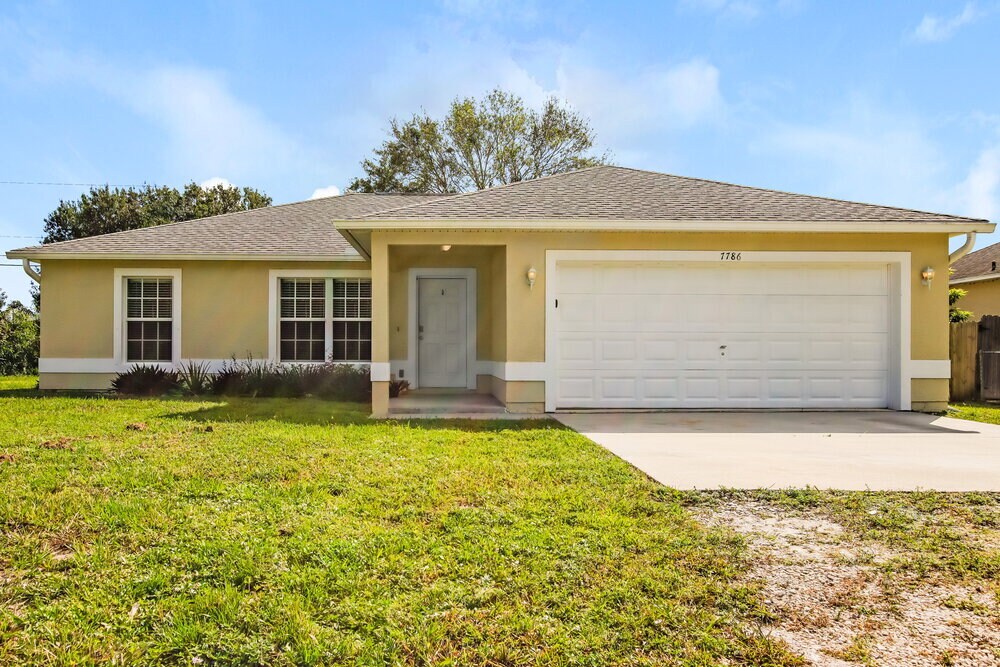 Primary Photo - 7786 104th Ct